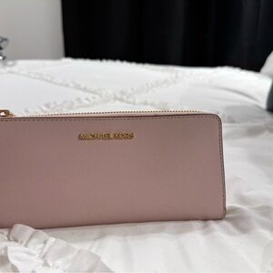Michael Kors Blush Pink Wallet